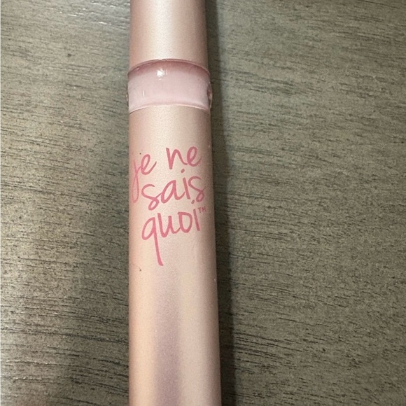 Bundle New Bare Minerals Tinted Moisturizer & It Cosmetics Lip Gloss - Picture 5 of 5